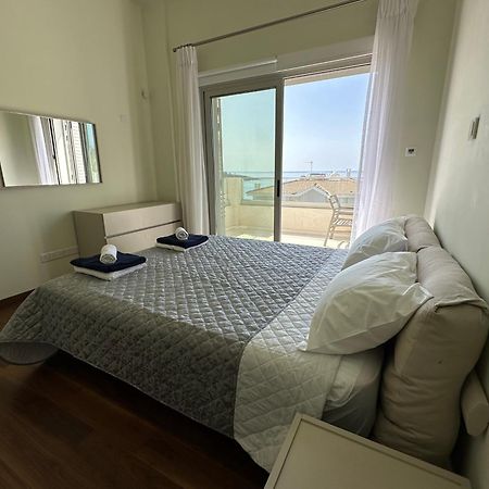 Coral Bay Beach Villa Paphos Exterior photo