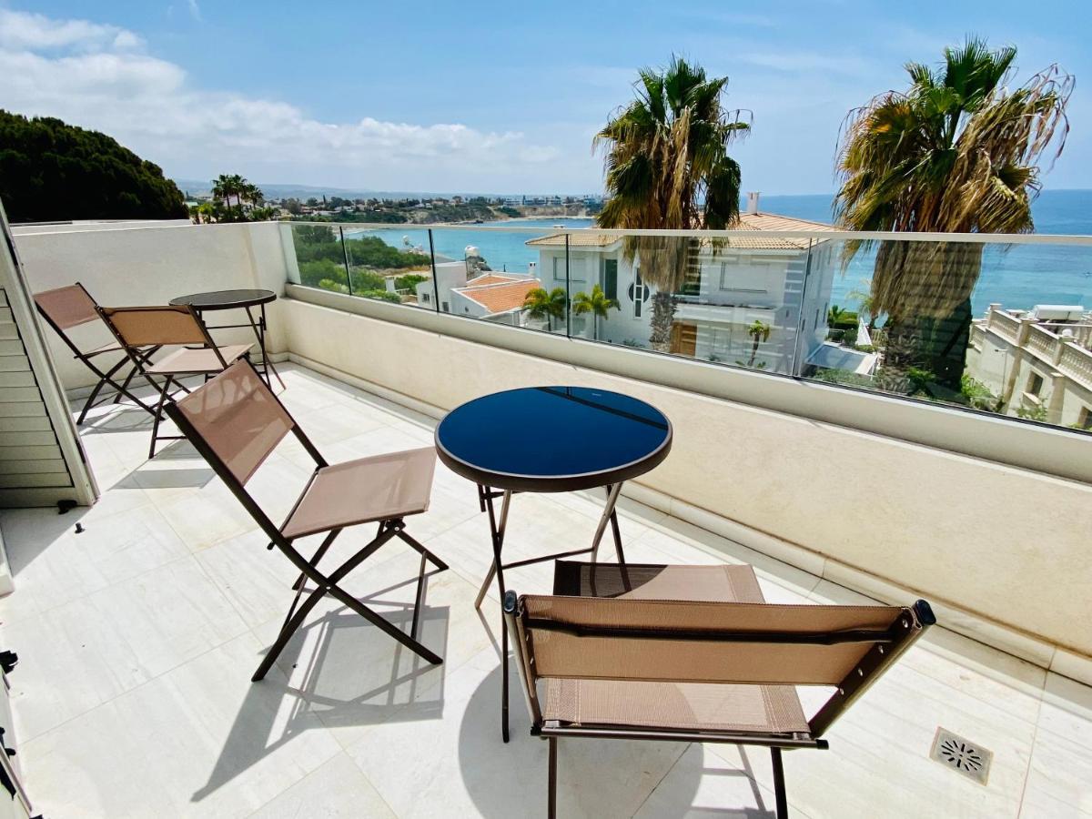 Coral Bay Beach Villa Paphos Exterior photo