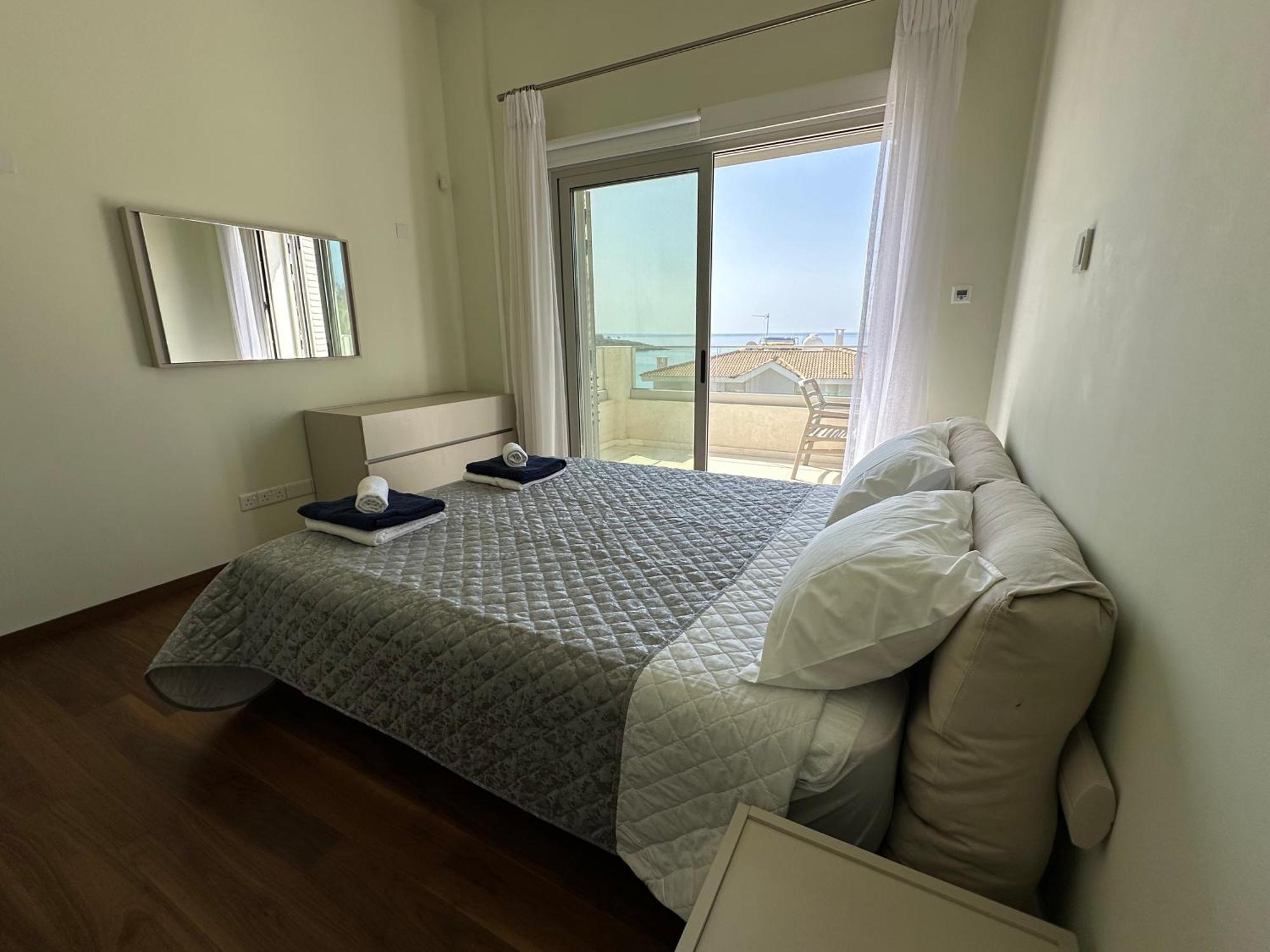 Coral Bay Beach Villa Paphos Exterior photo