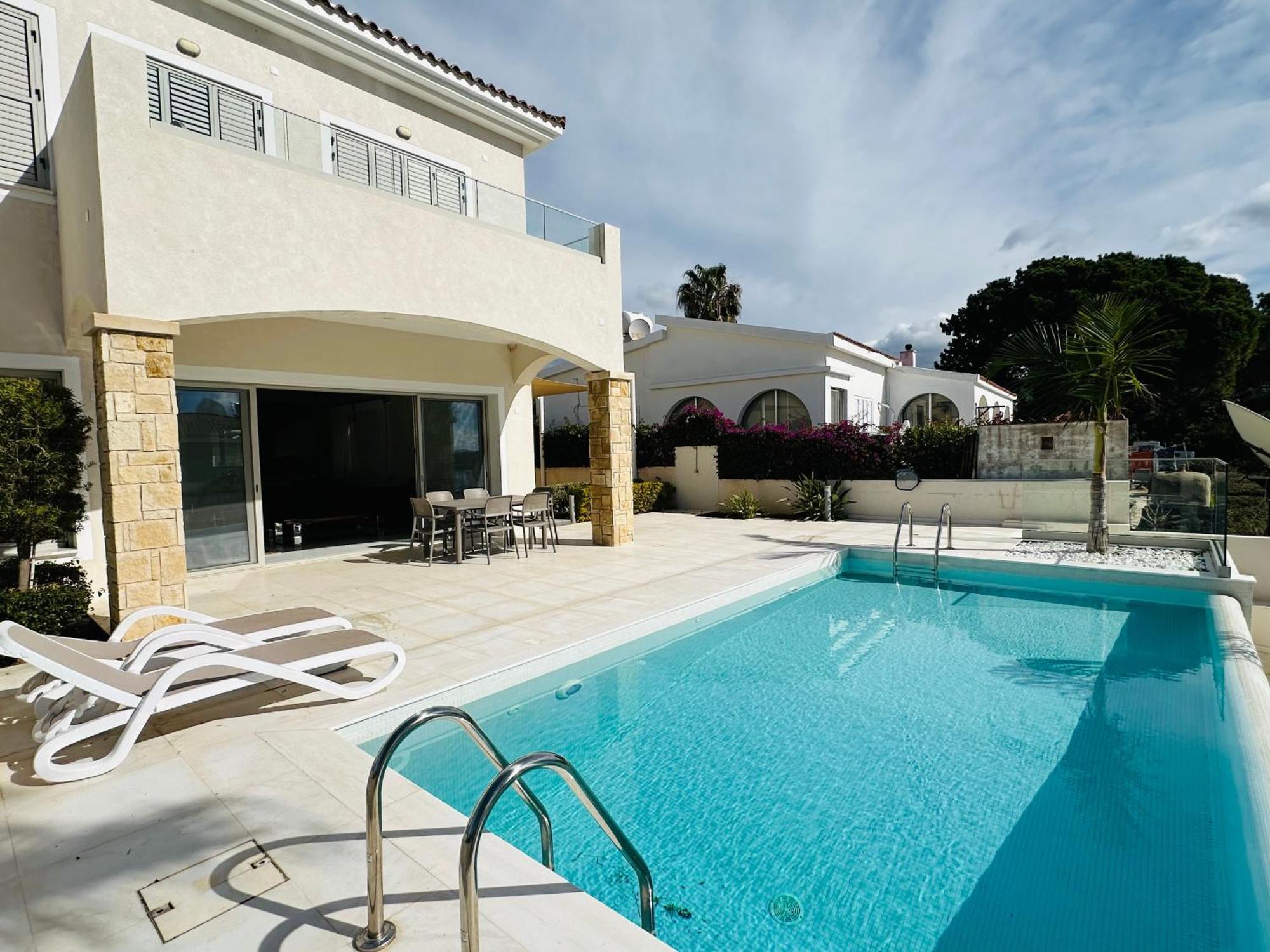 Coral Bay Beach Villa Paphos Exterior photo