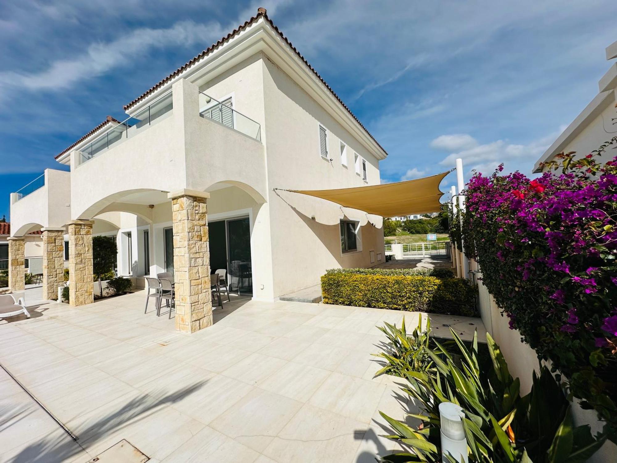 Coral Bay Beach Villa Paphos Exterior photo