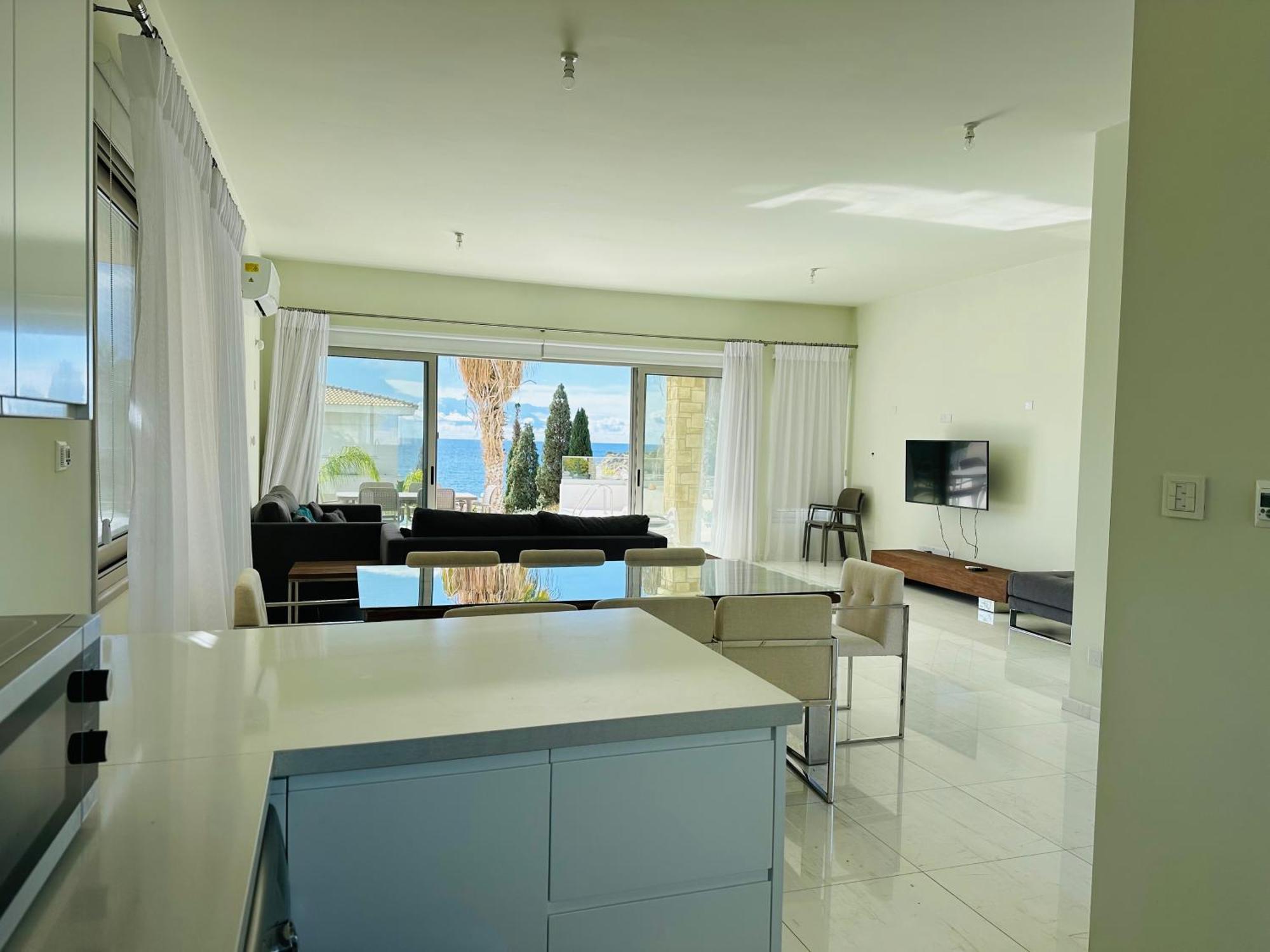 Coral Bay Beach Villa Paphos Exterior photo