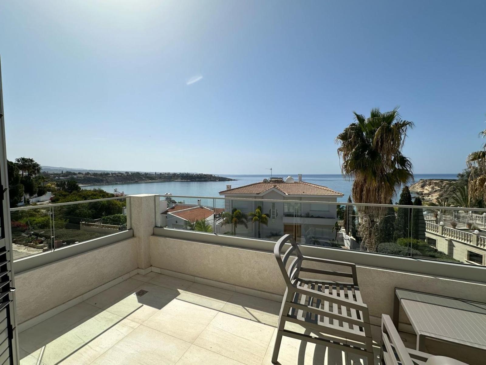 Coral Bay Beach Villa Paphos Exterior photo